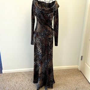 KAREN KANE SOFT 2 piece skirt and top set